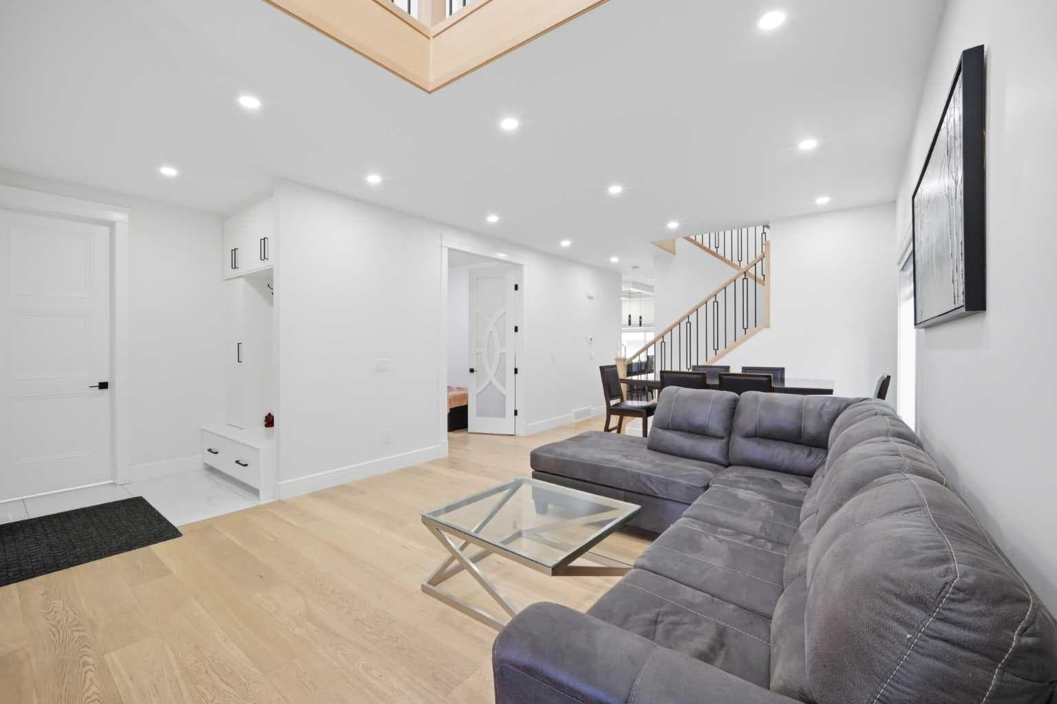 15 Saddlecrest Link NE