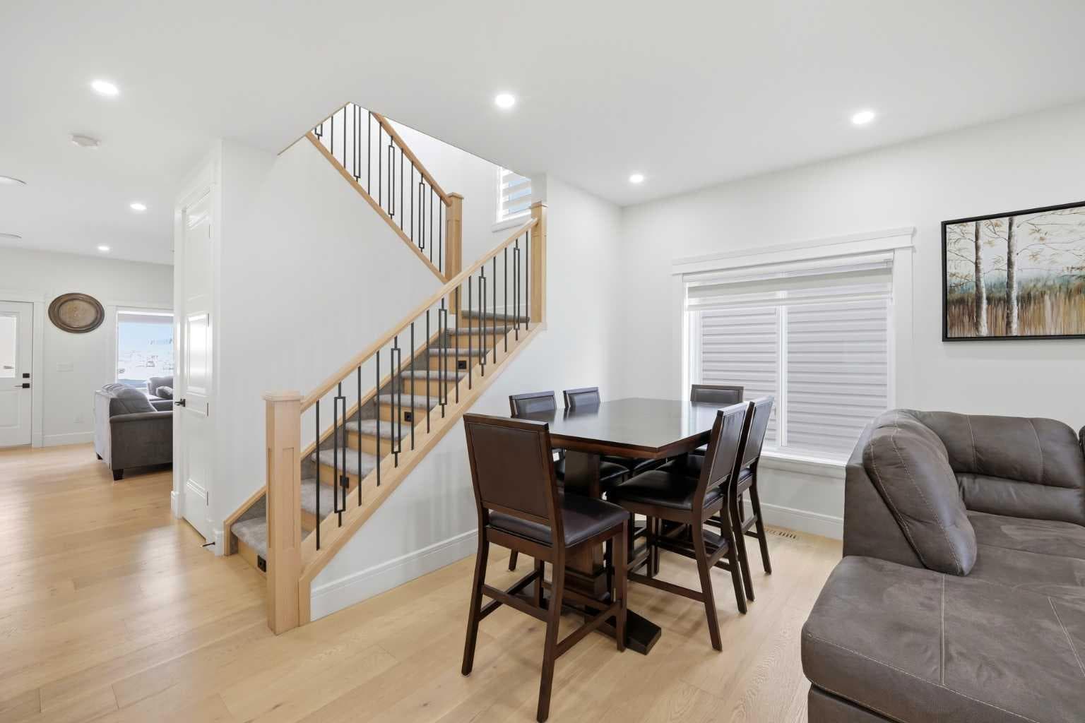 15 Saddlecrest Link NE
