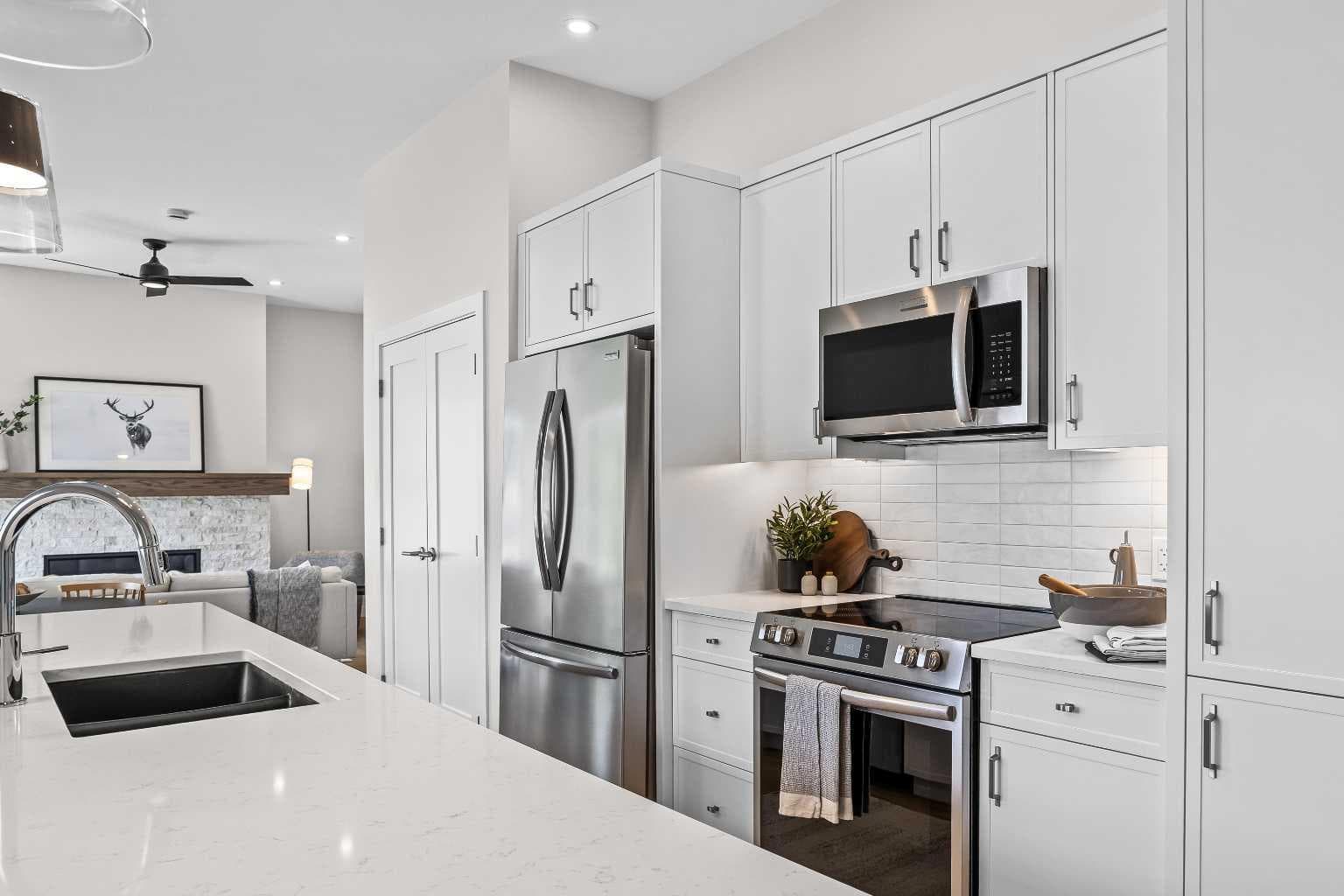 101K, 209 Stewart Creek Rise 