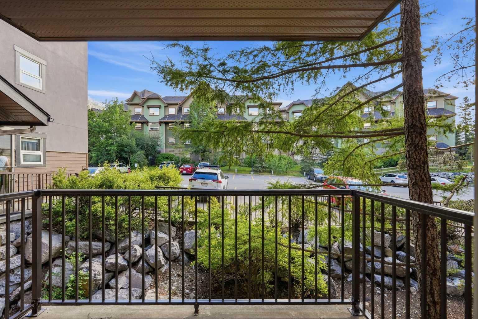 112, 186 Kananskis Way 