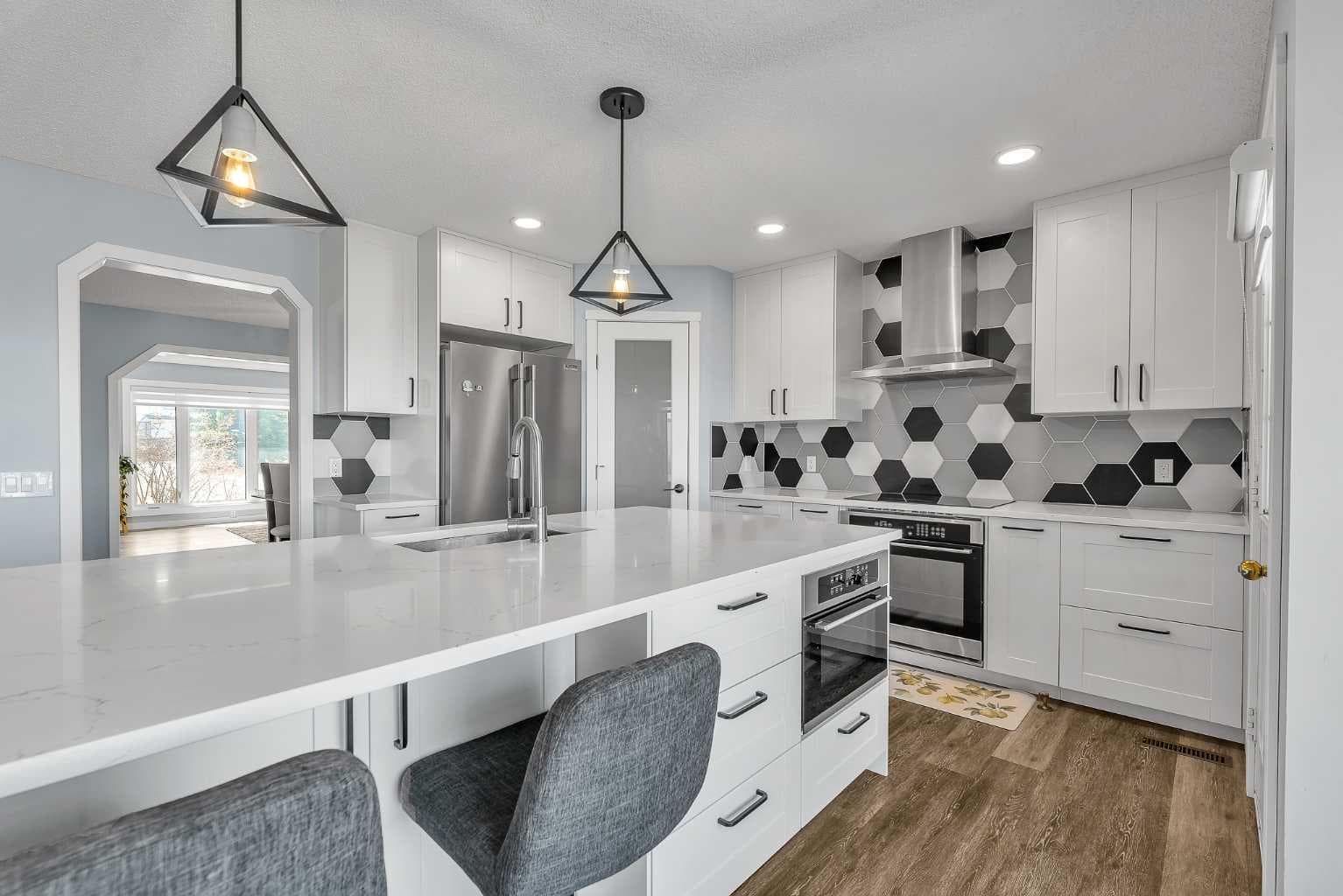 215 Edgevalley Mews 