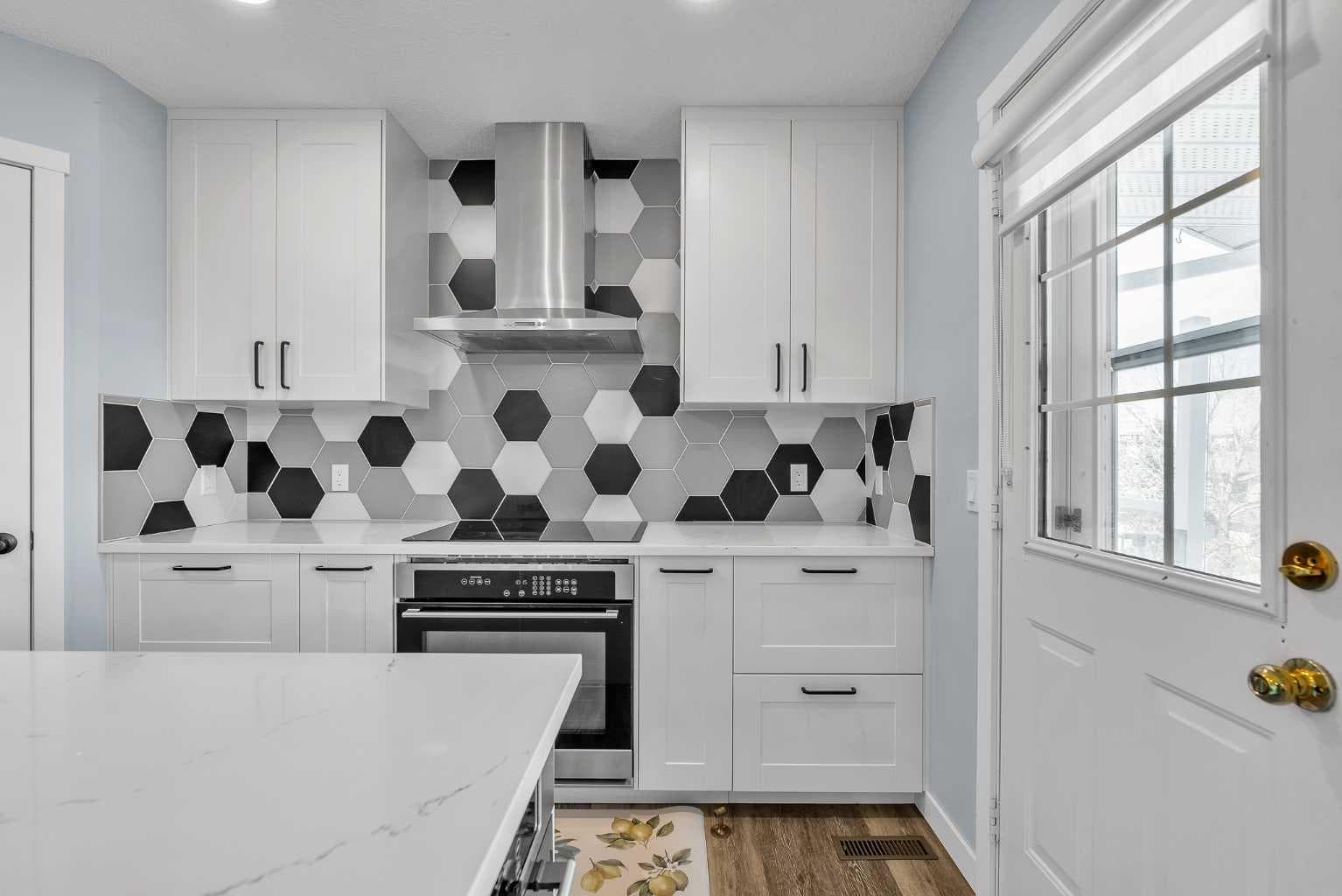 215 Edgevalley Mews 