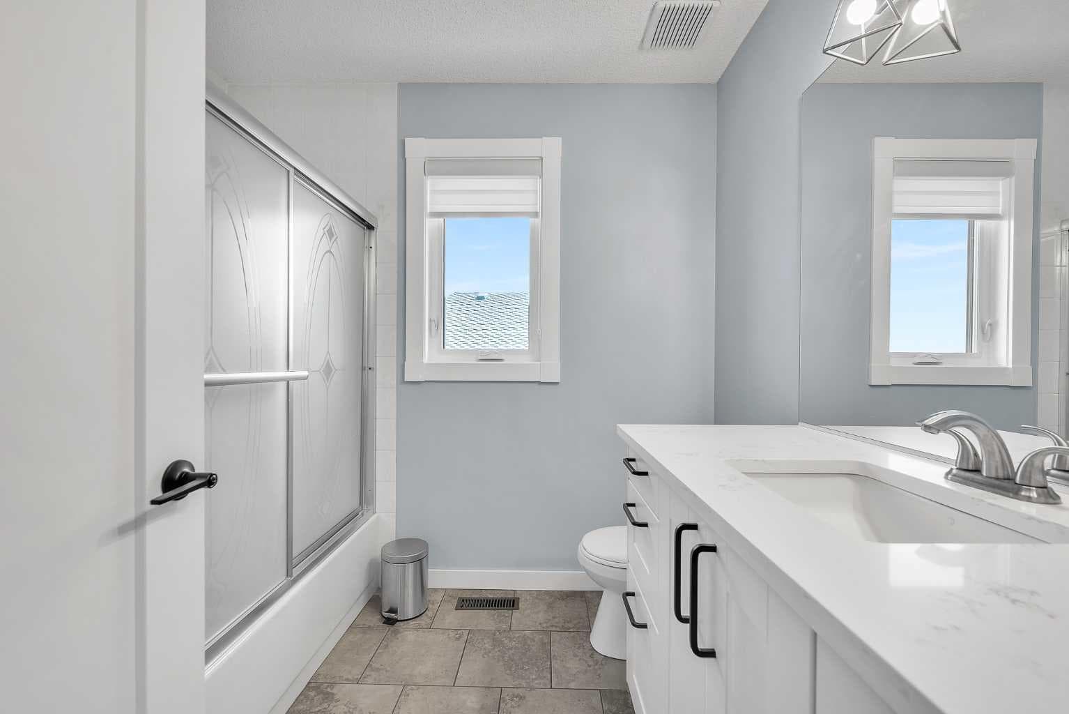 215 Edgevalley Mews 