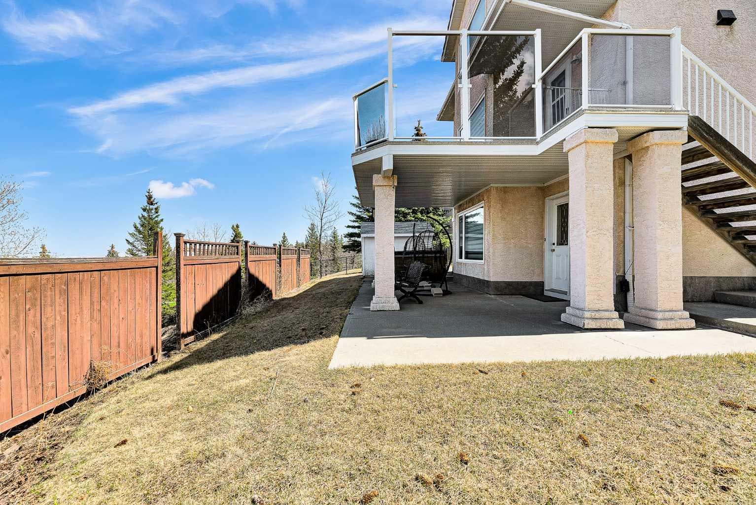 215 Edgevalley Mews 