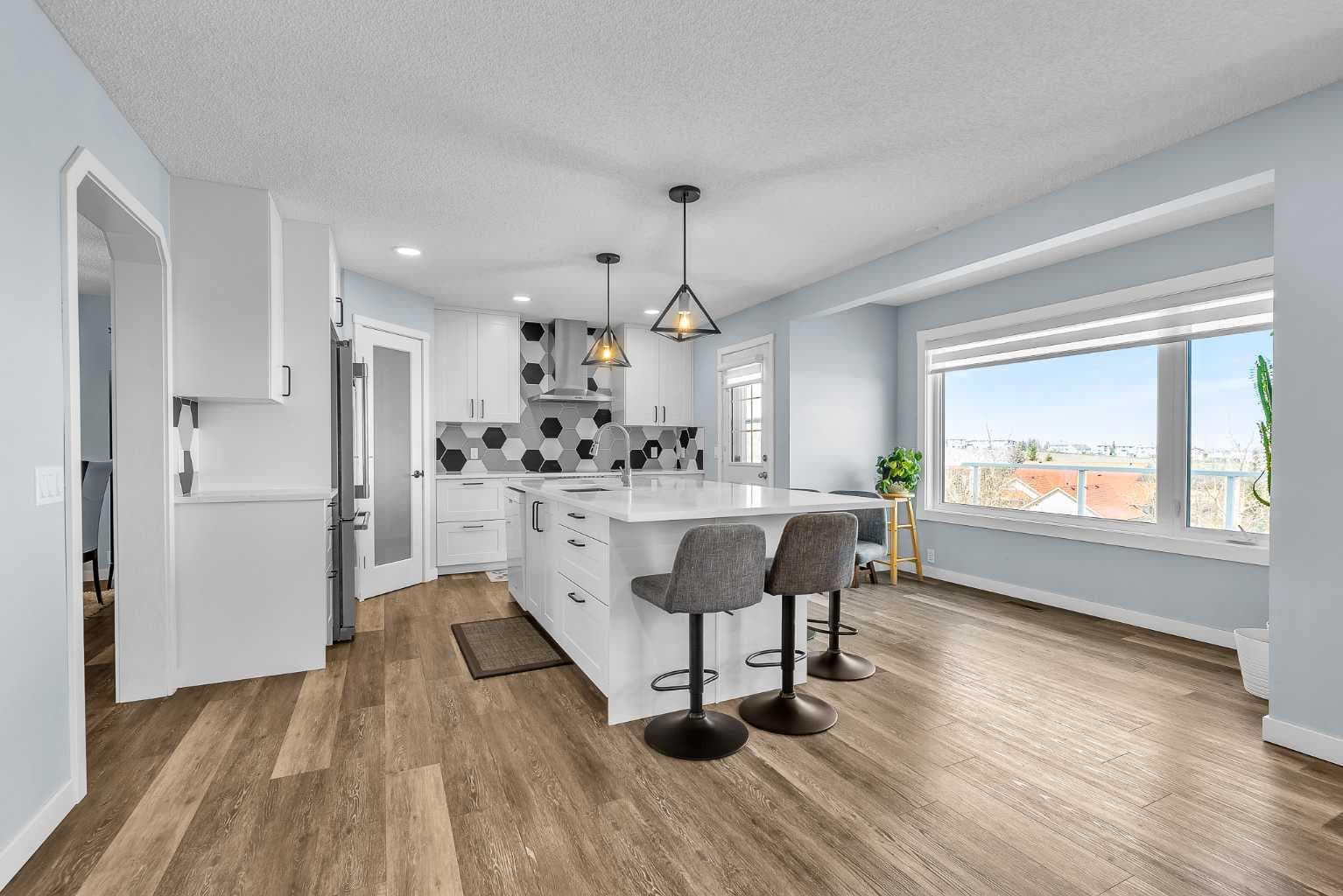 215 Edgevalley Mews 