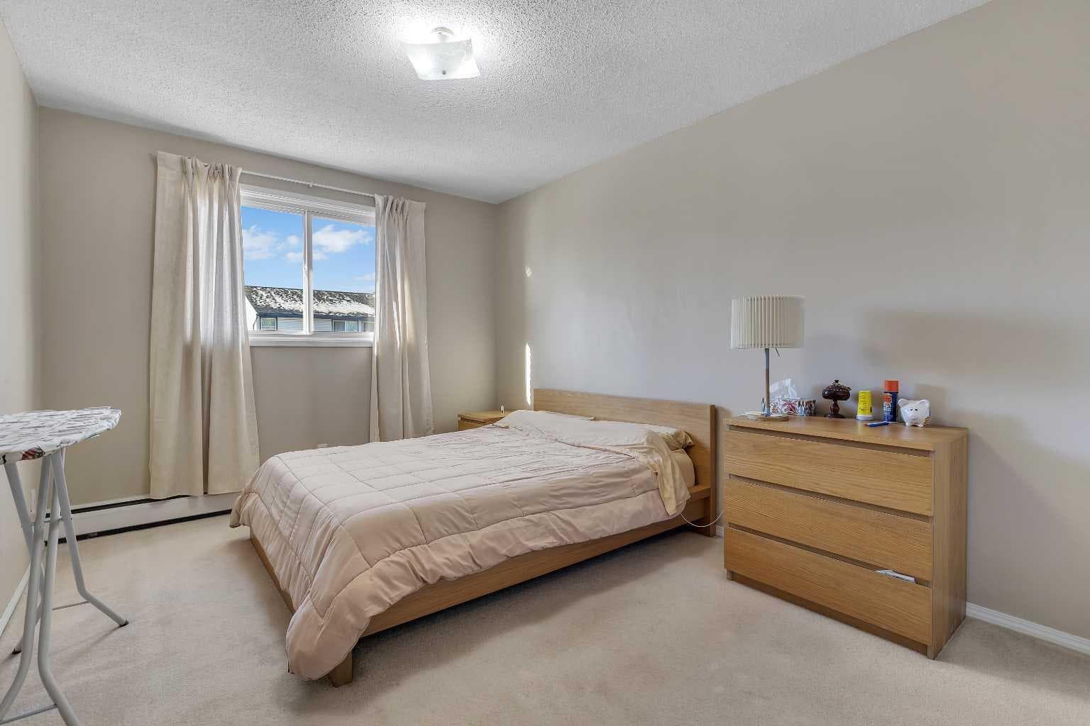 301, 6464 Travois Crescent NW