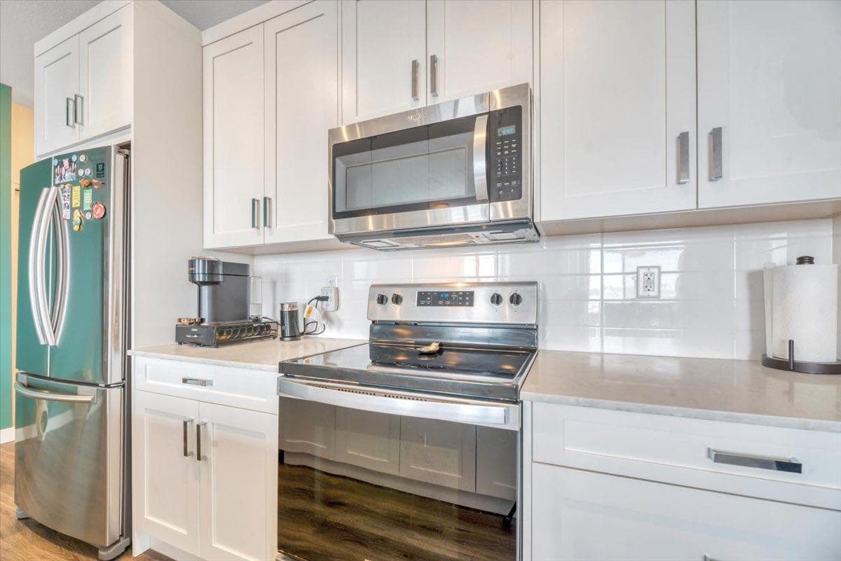 408, 35 walgrove Walk SE