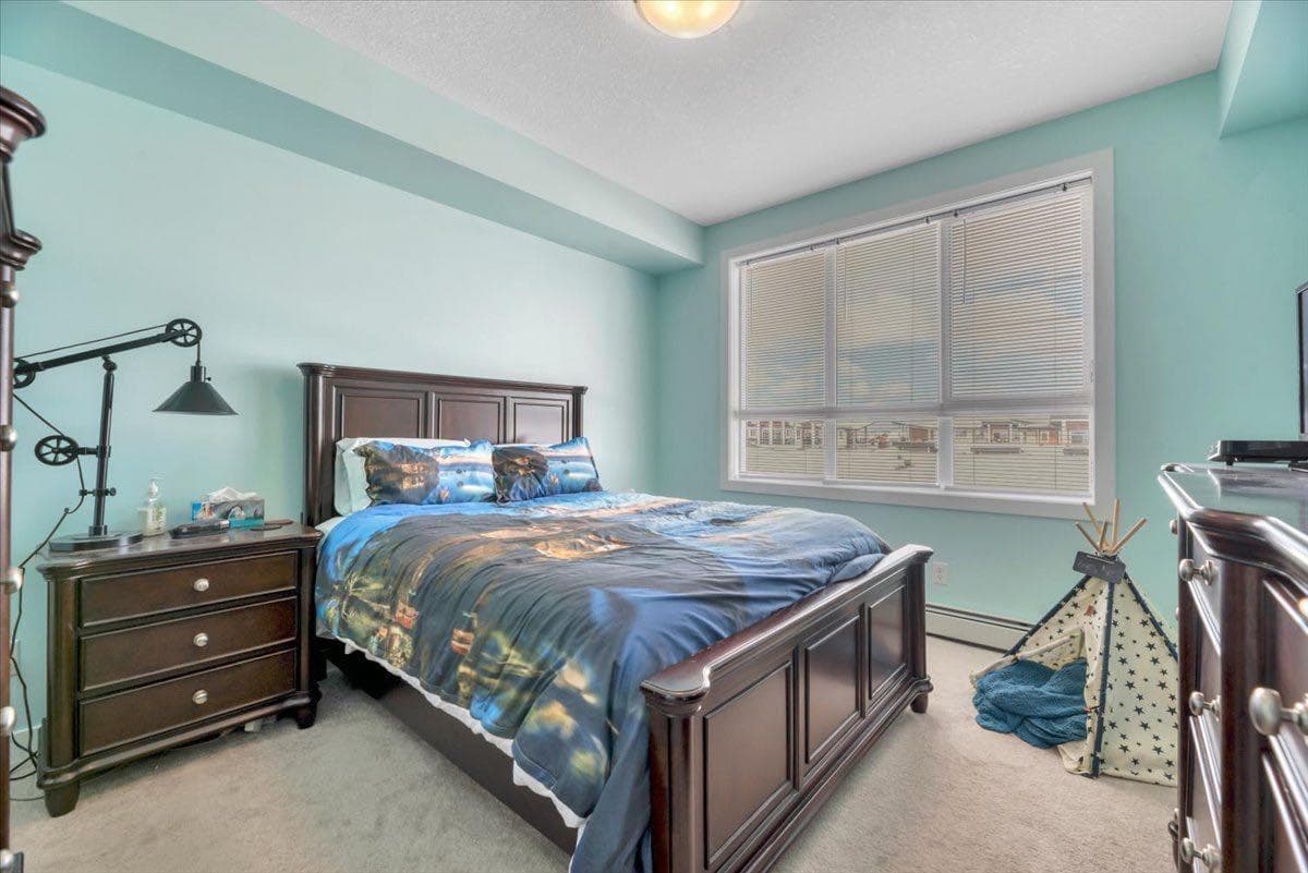 408, 35 walgrove Walk SE
