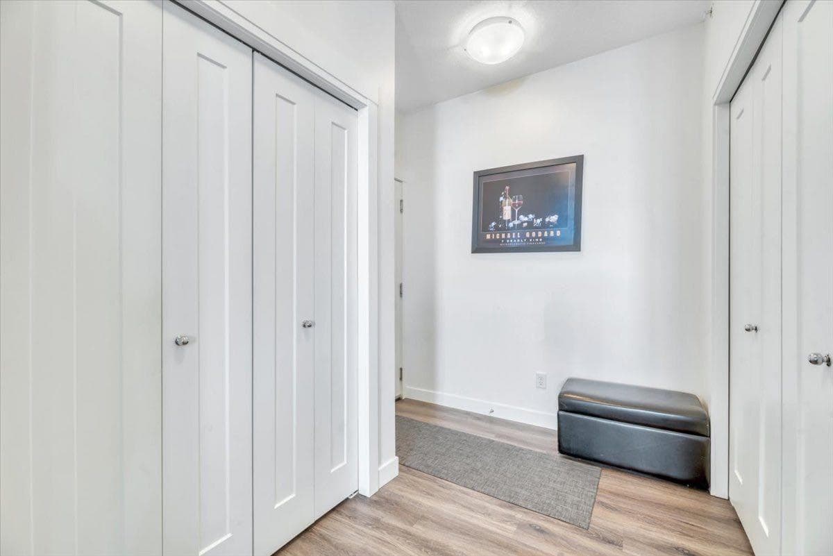 408, 35 walgrove Walk SE