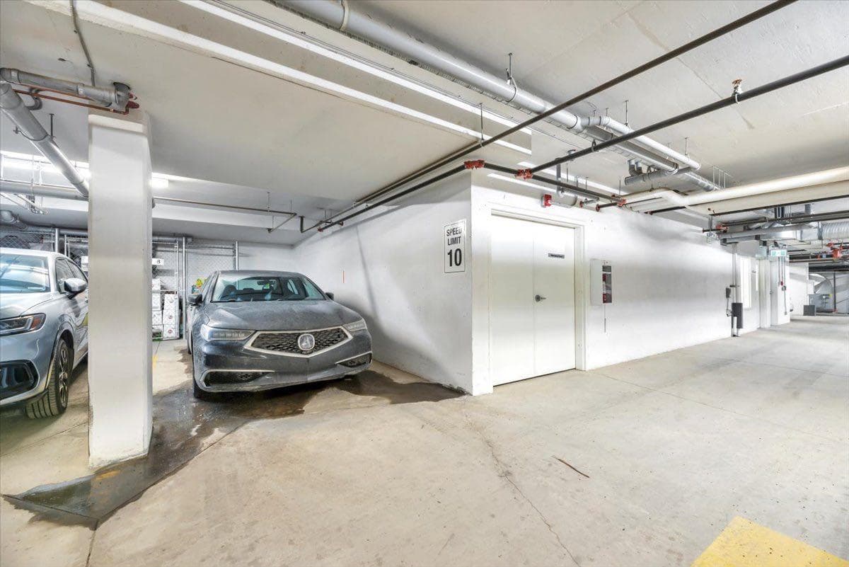 408, 35 walgrove Walk SE