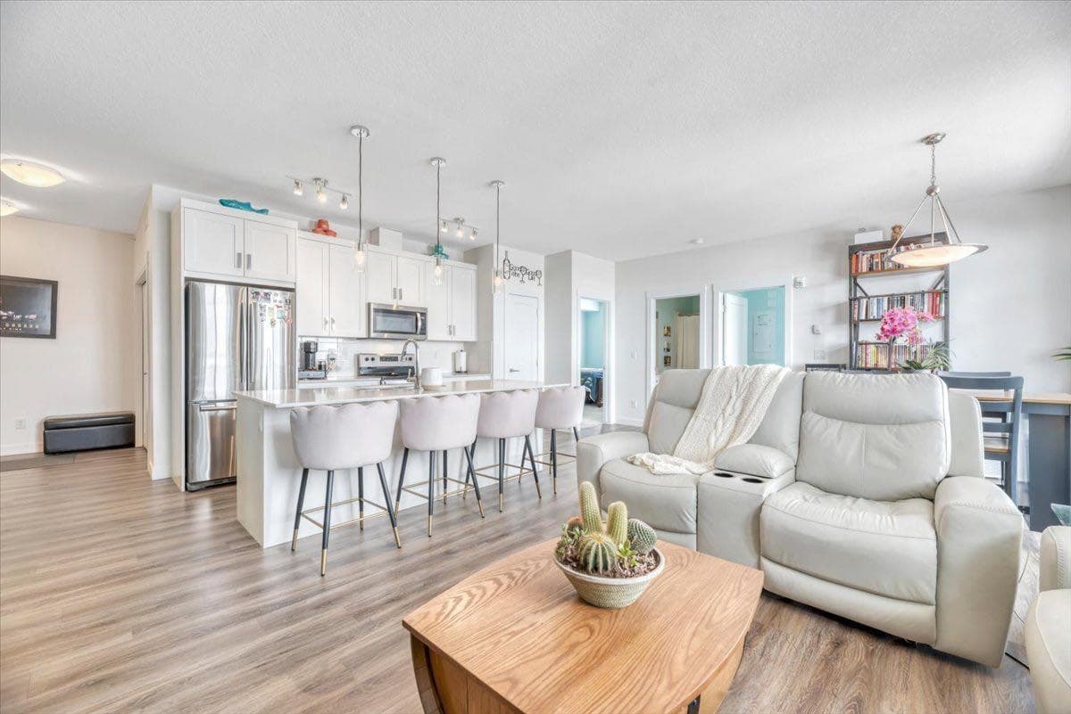 408, 35 walgrove Walk SE
