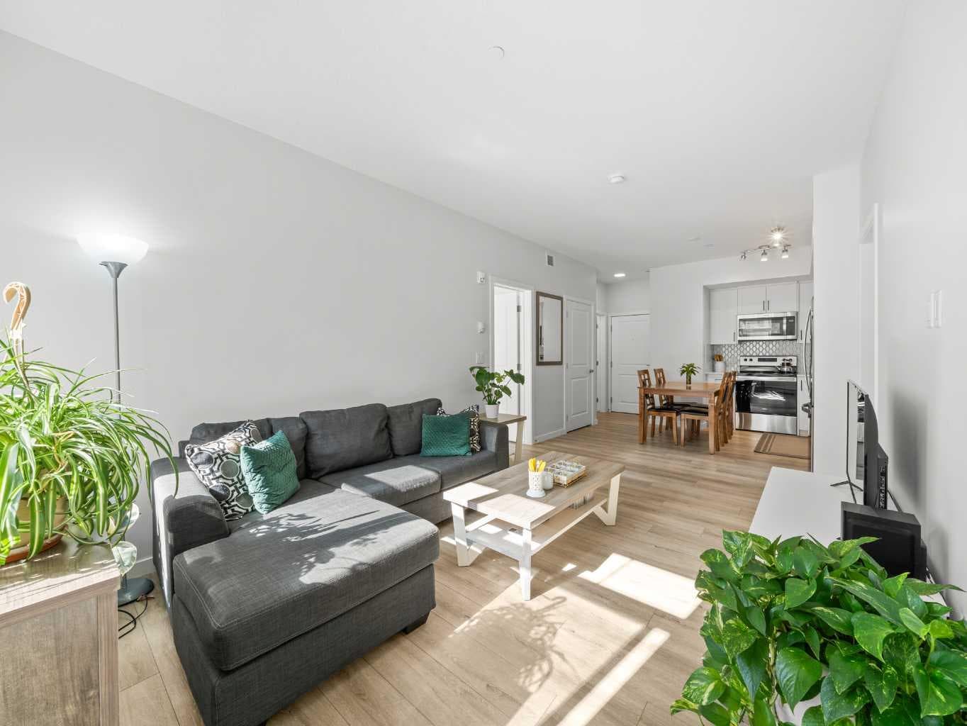 3111, 3727 Sage Hill  