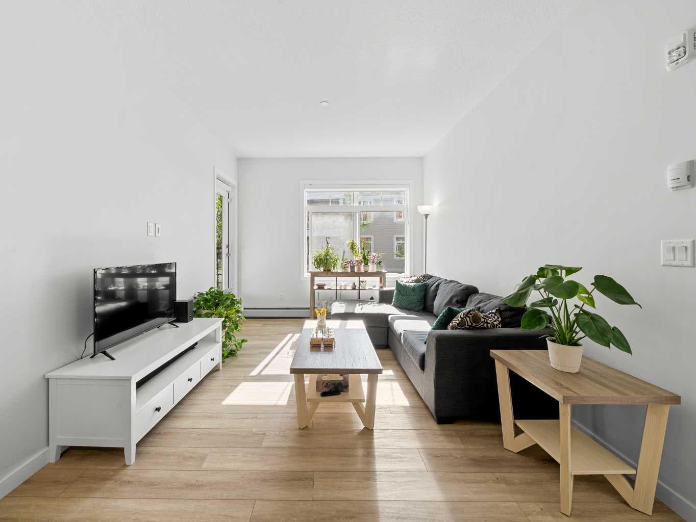 3111, 3727 Sage Hill  