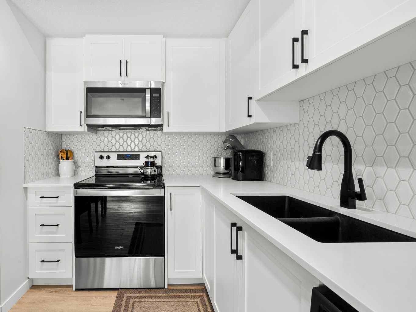 3111, 3727 Sage Hill  