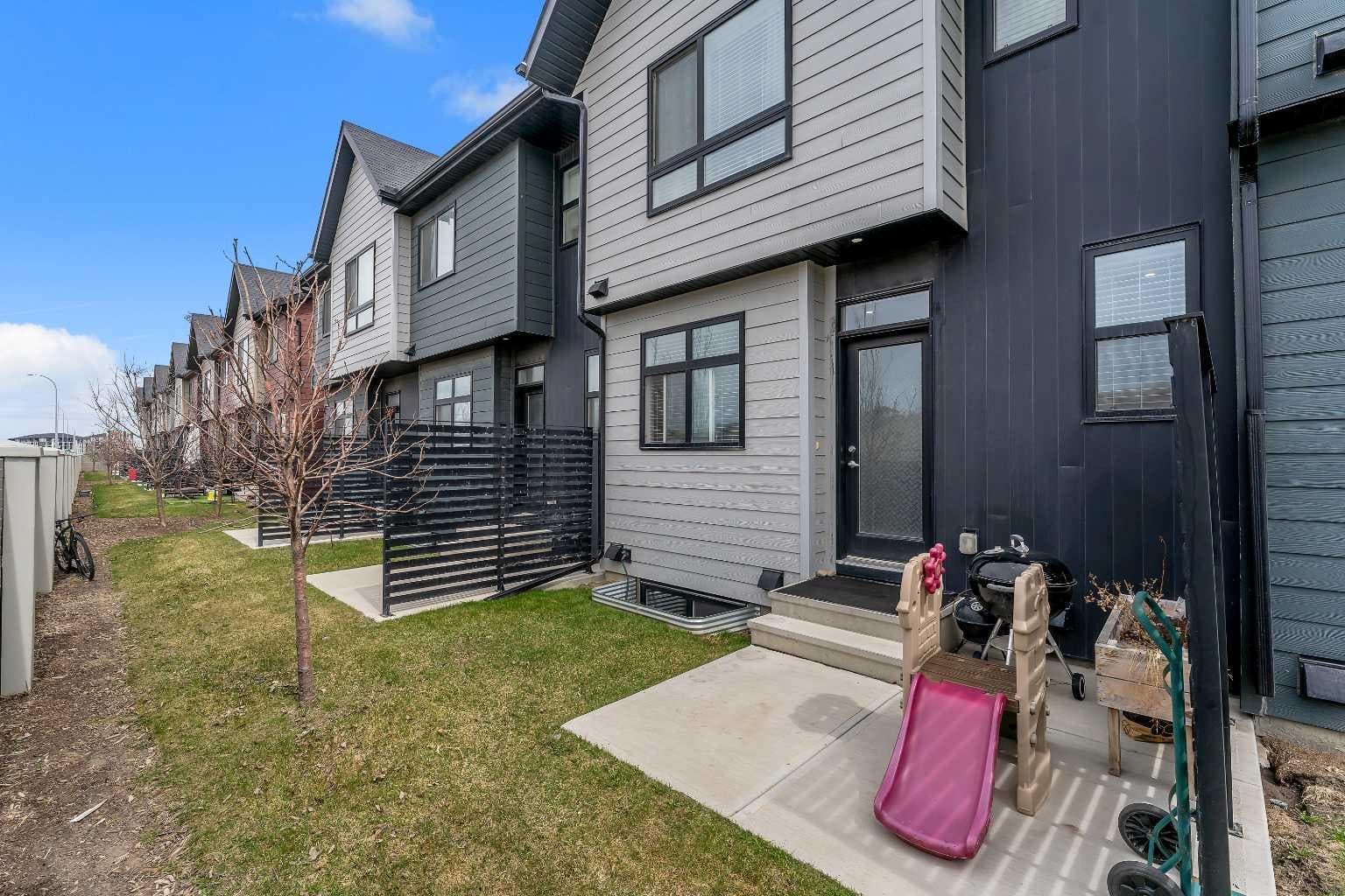 136 Sage Meadows Gardens NW