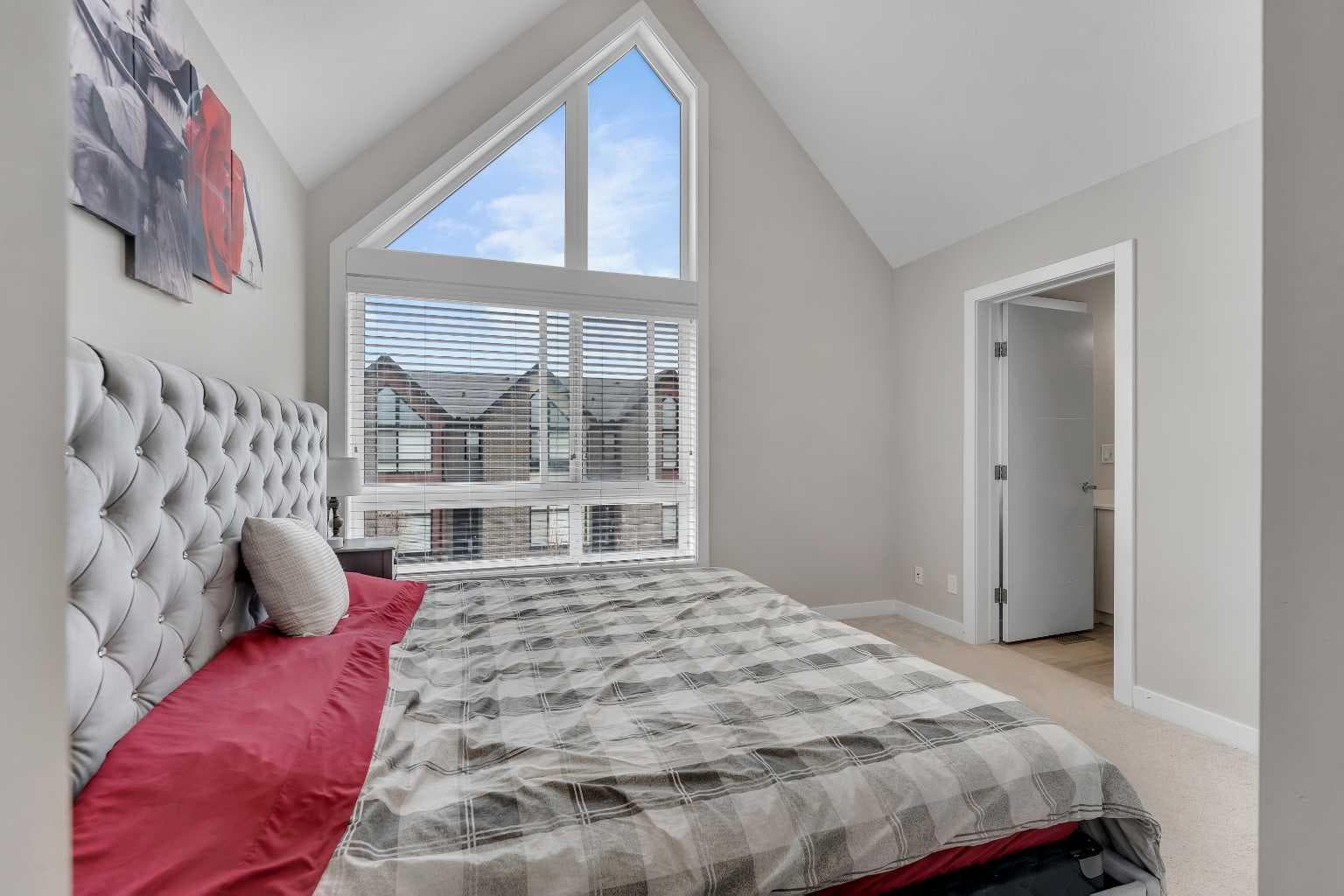 136 Sage Meadows Gardens NW