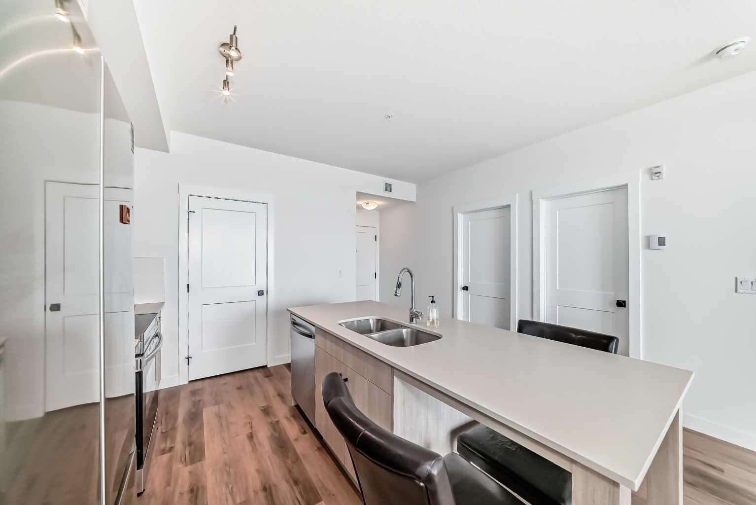 410, 30 Sage Hill Walk NW
