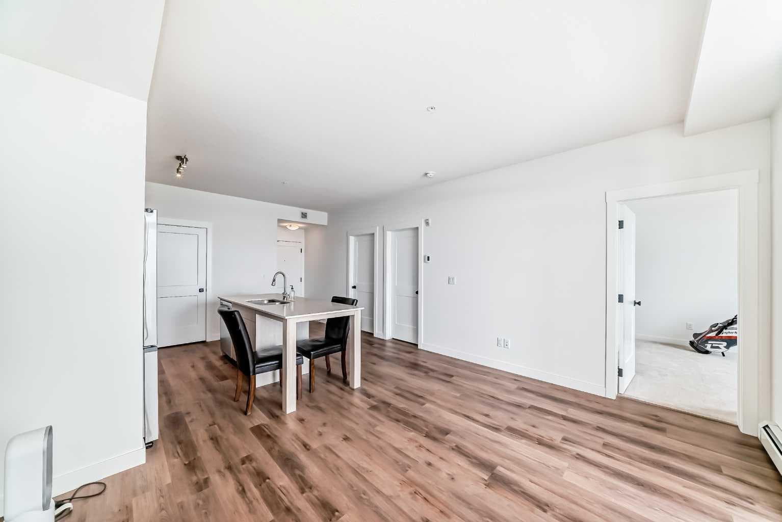 410, 30 Sage Hill Walk NW