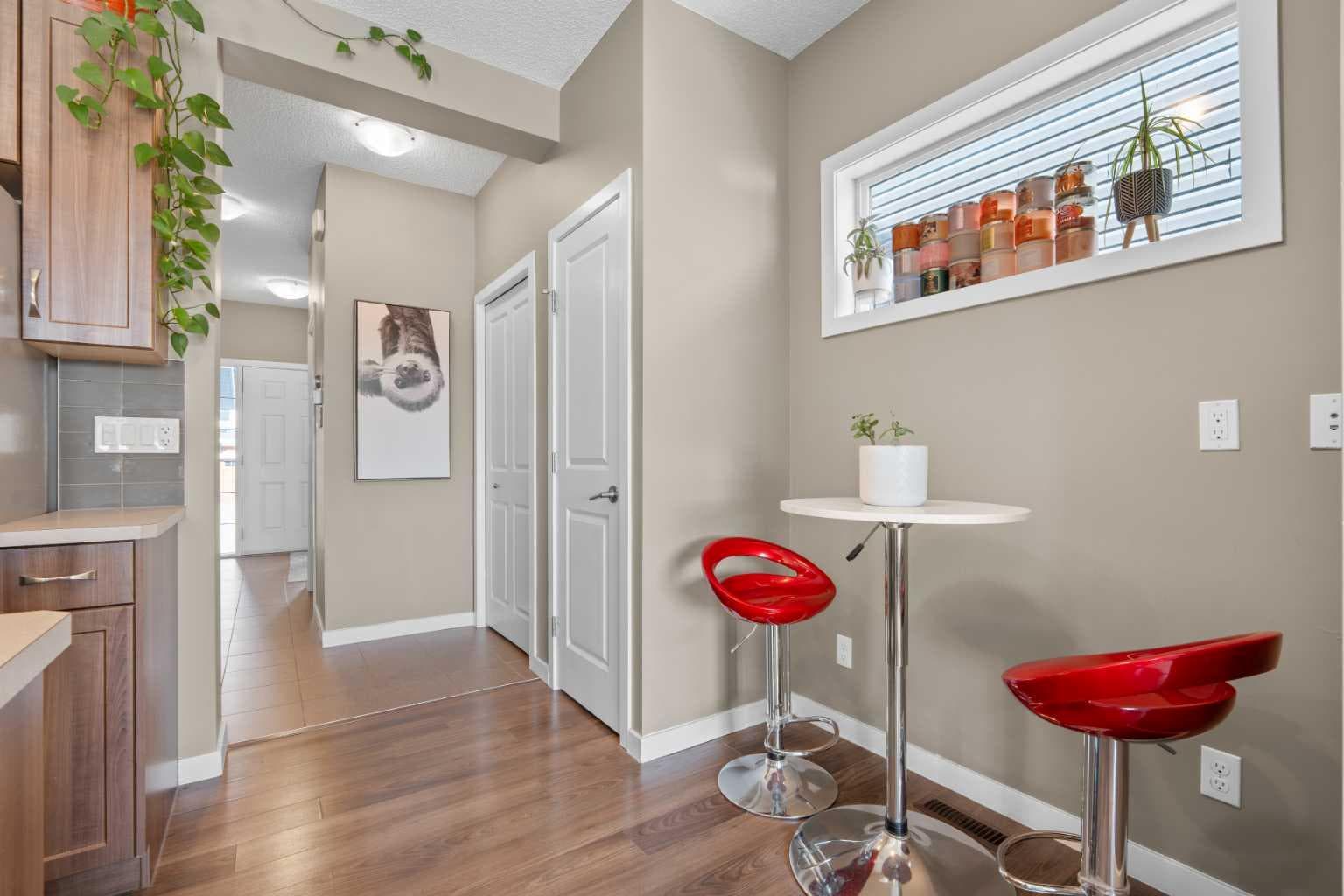 534 River Heights Crescent 