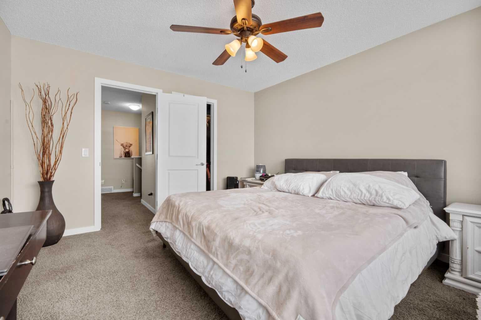 534 River Heights Crescent 