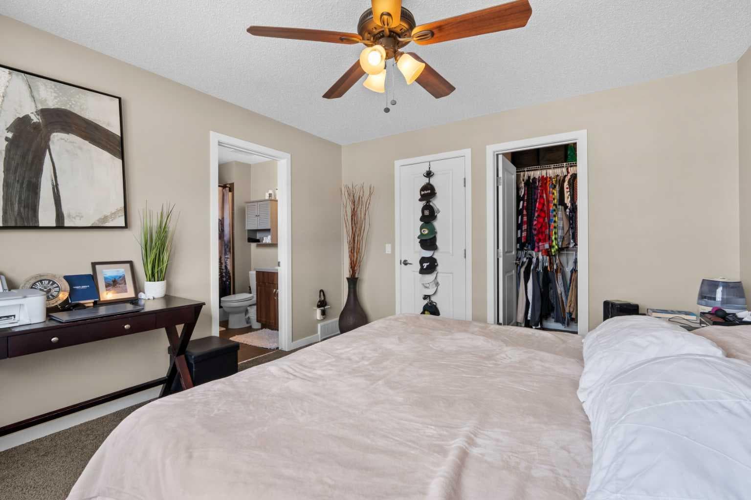 534 River Heights Crescent 