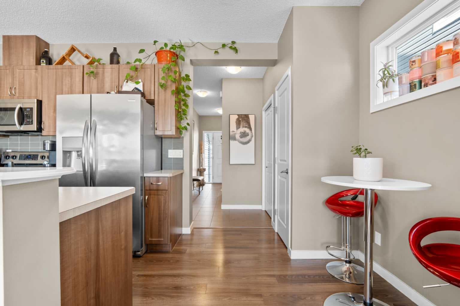534 River Heights Crescent 