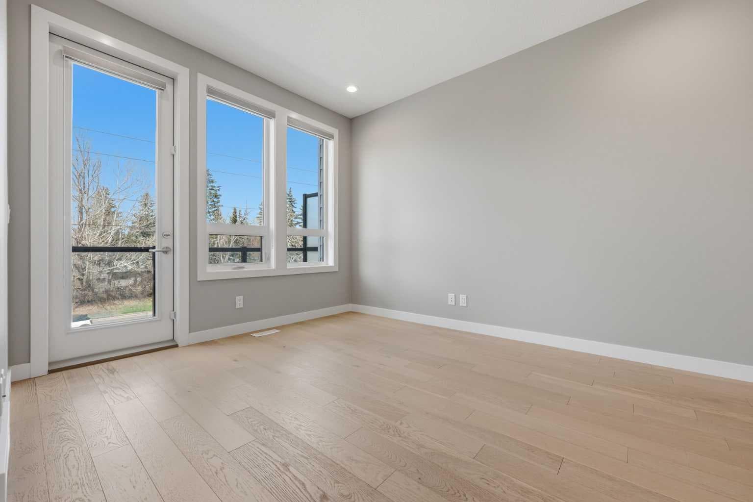 4065 32 Avenue NW