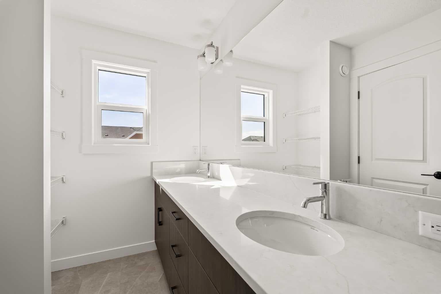 1133 Chinook Gate Bay SW