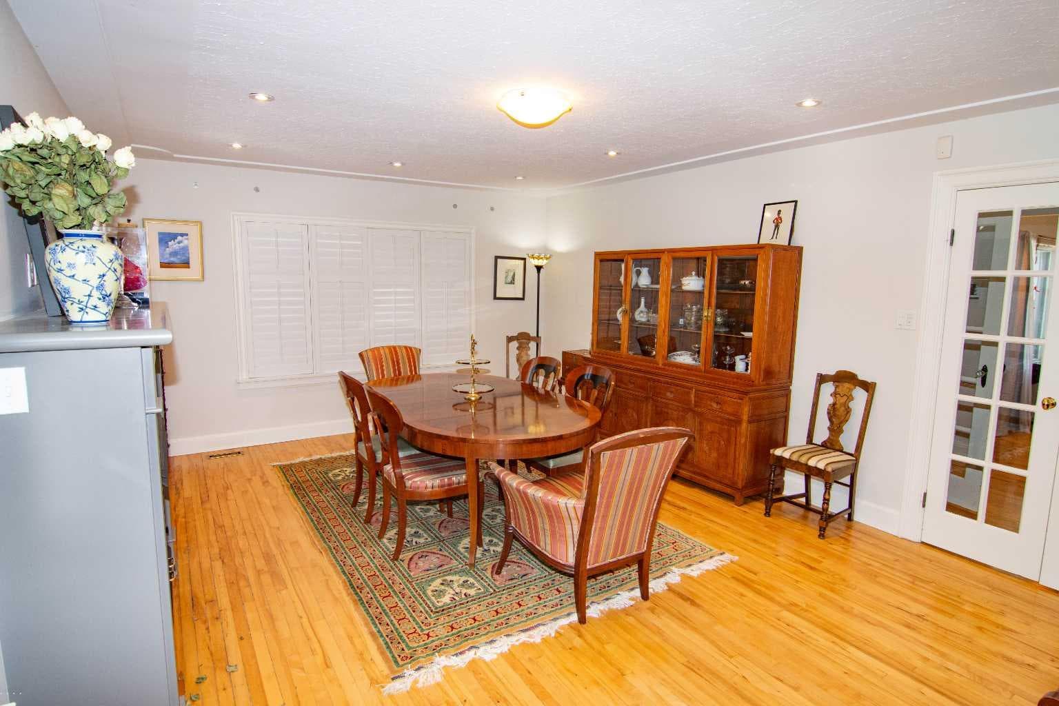 1616 Summer Street SW