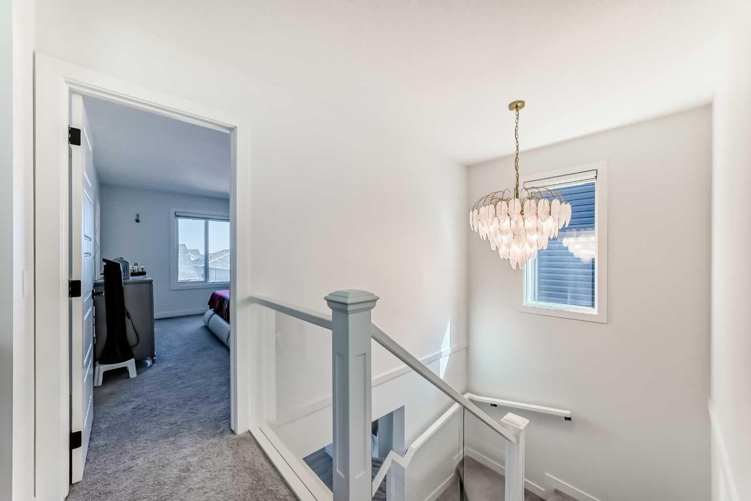 287 Amblehurst Way NW