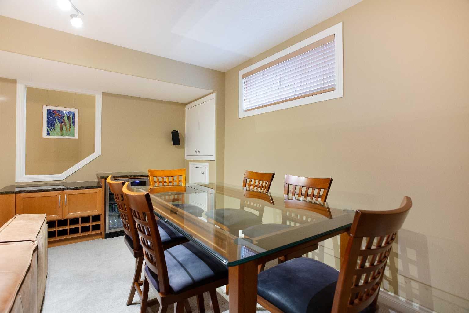 30 Discovery Ridge Gardens SW