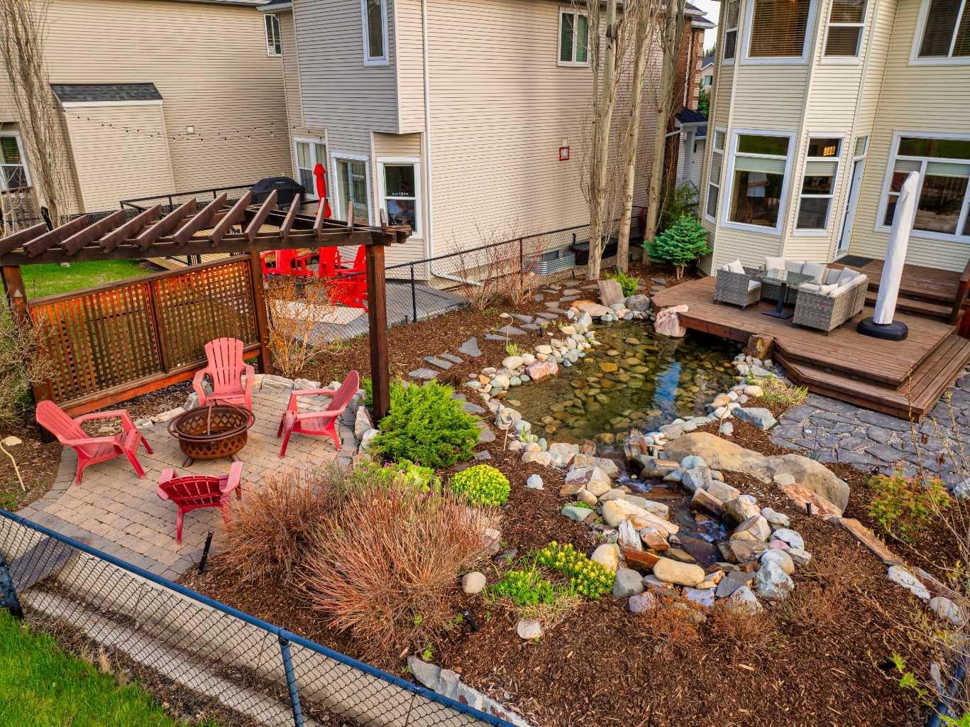 30 Discovery Ridge Gardens SW
