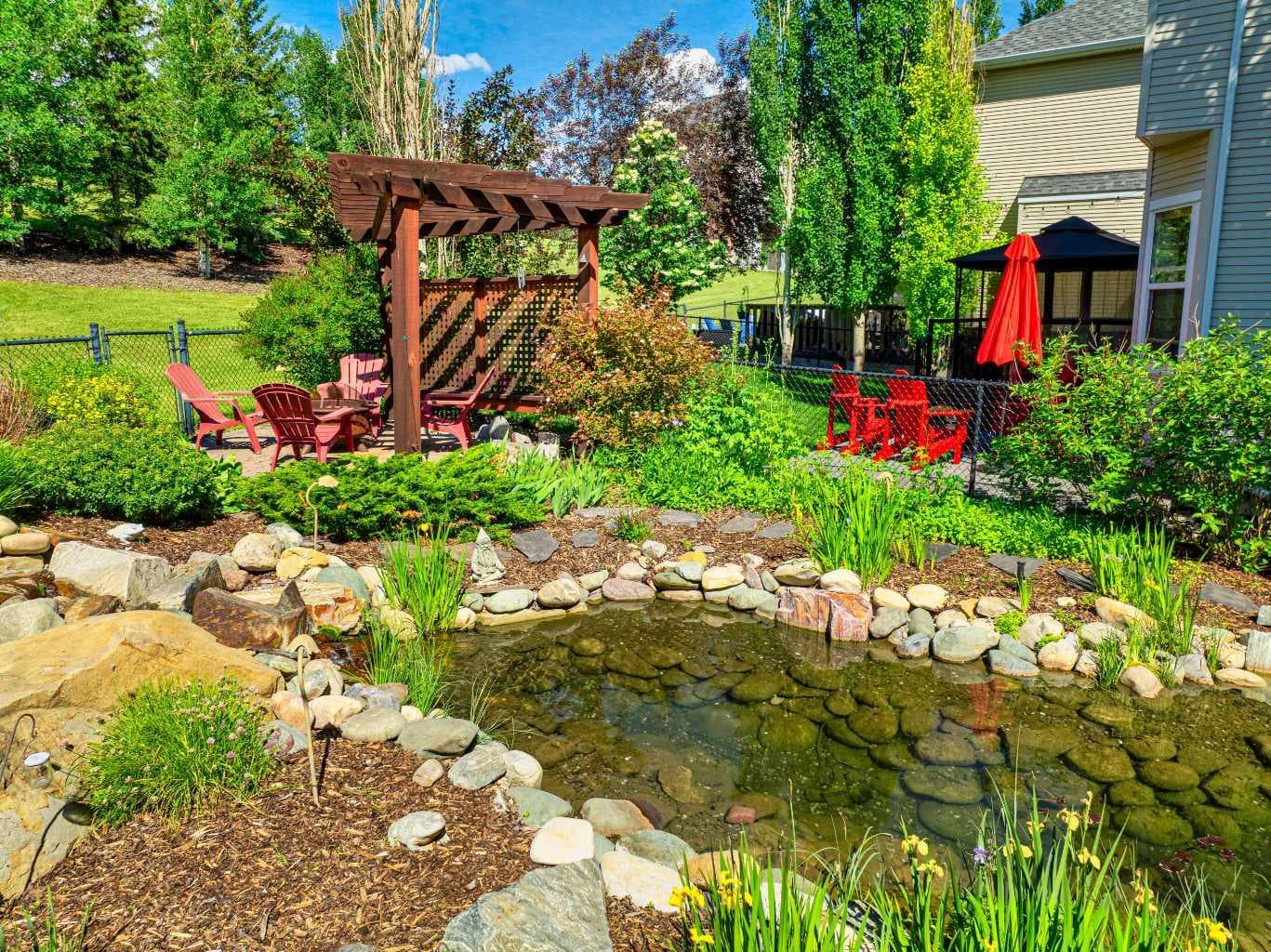 30 Discovery Ridge Gardens SW