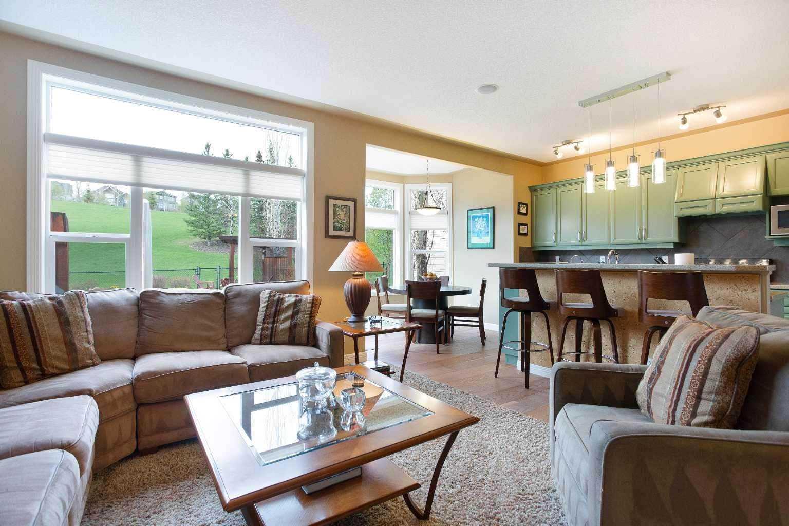 30 Discovery Ridge Gardens SW