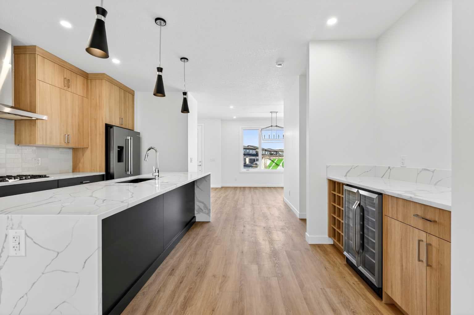1105 Sailfin Heath 
