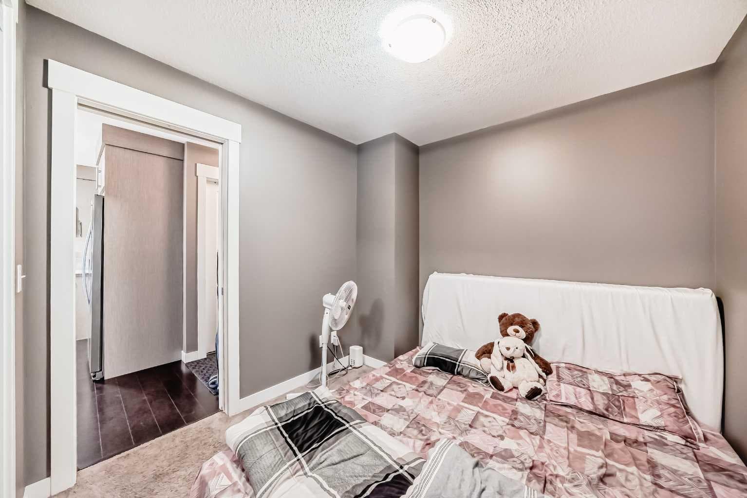 6409, 302 Skyview Ranch Drive NE