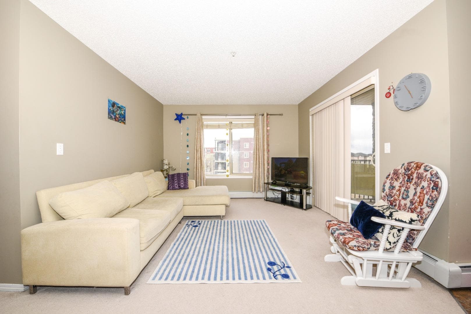 302, 5 Saddlestone Way NE