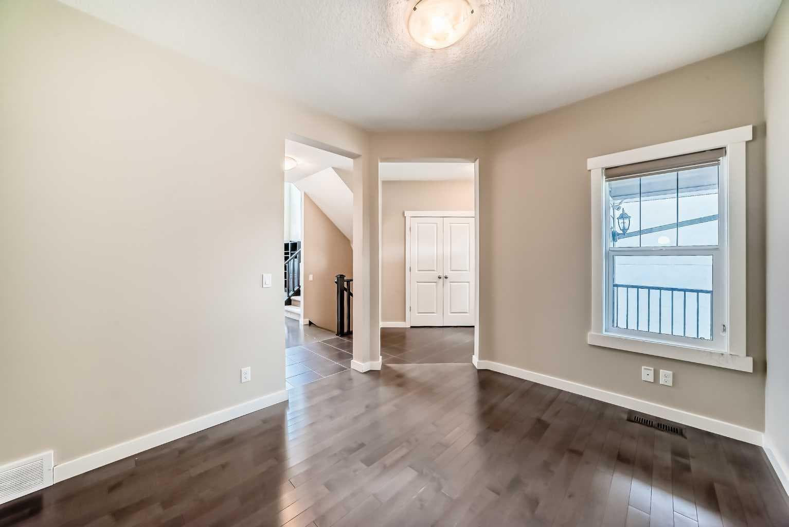 210 Stonemere Green 