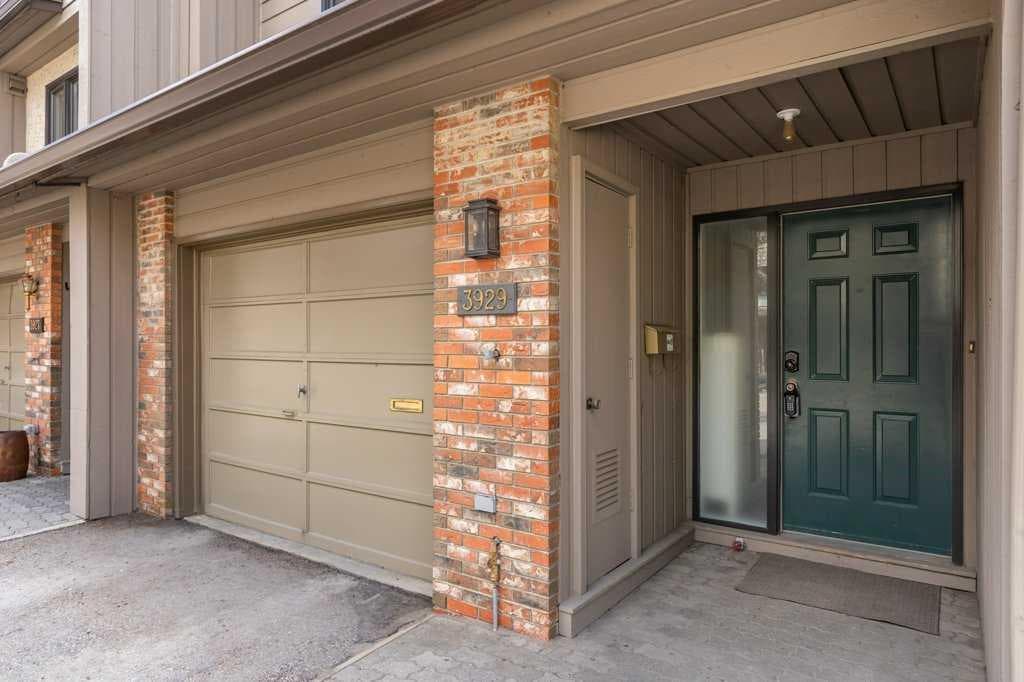 3929 Point Mckay Road NW
