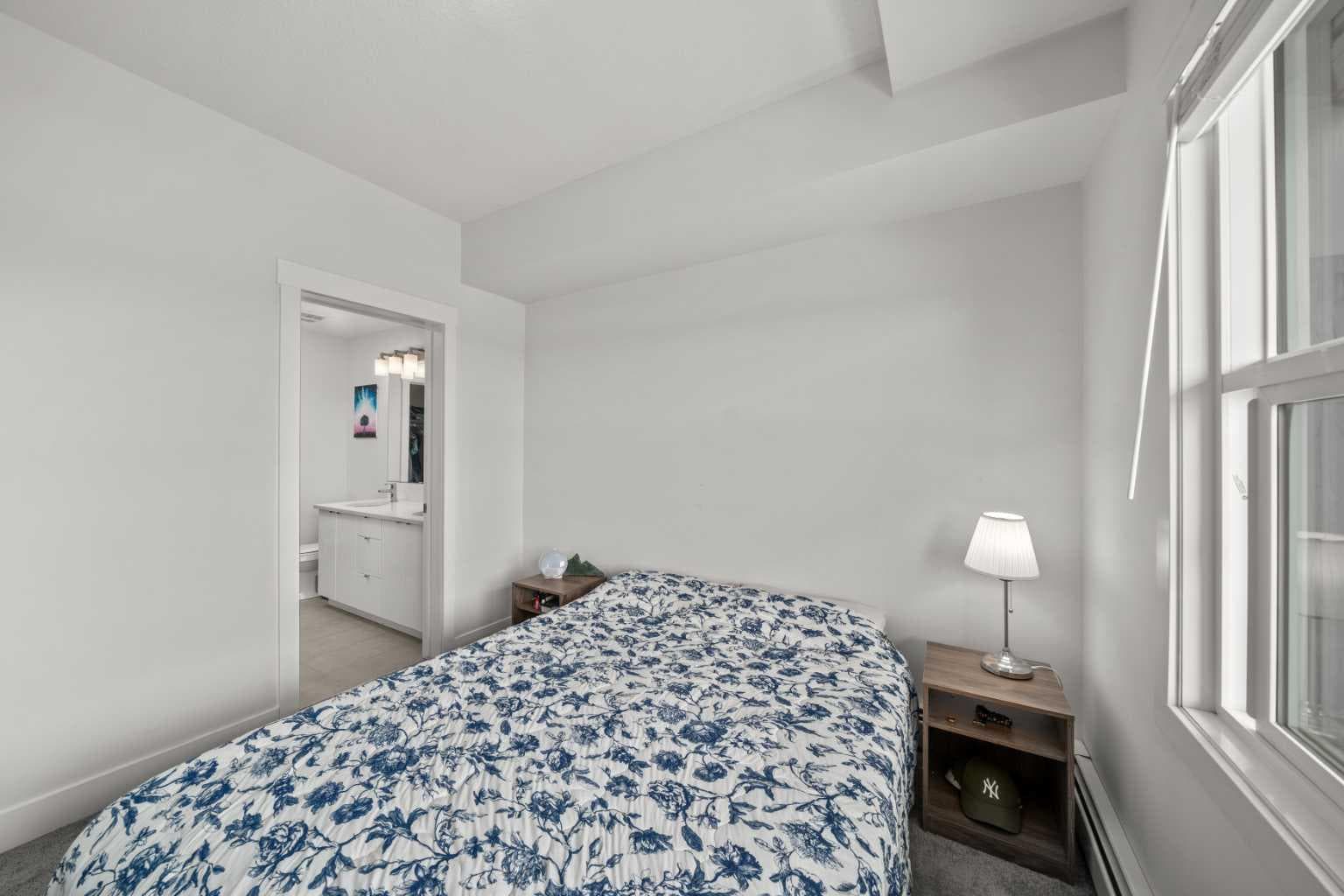305, 19661 40 Street SE