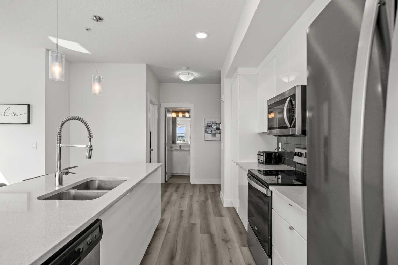 305, 19661 40 Street SE