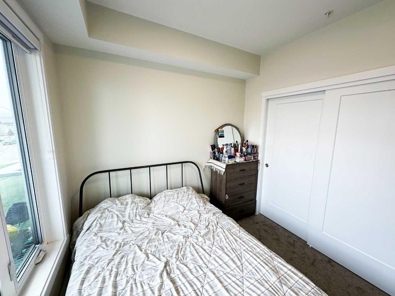 205, 700 Shawnee Square SW