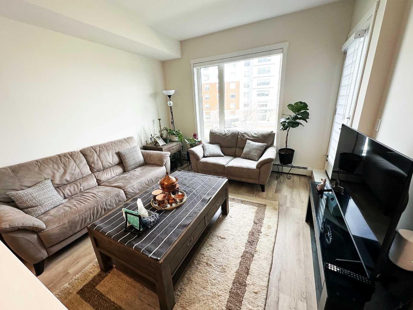 205, 700 Shawnee Square SW