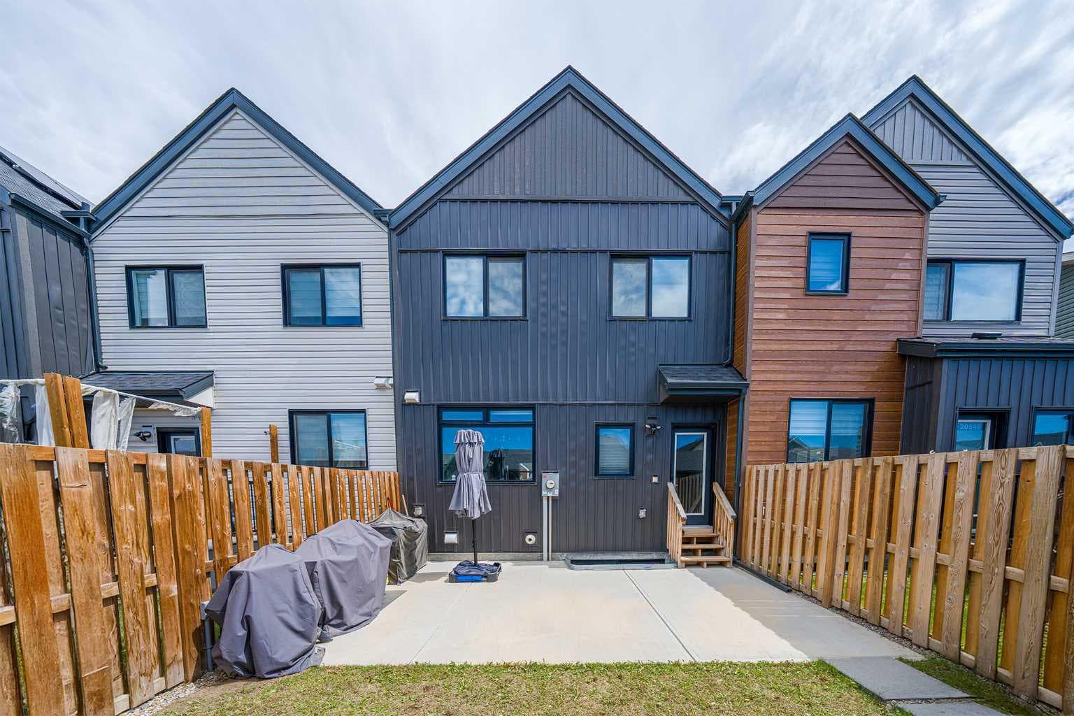 20545 Main Street SE