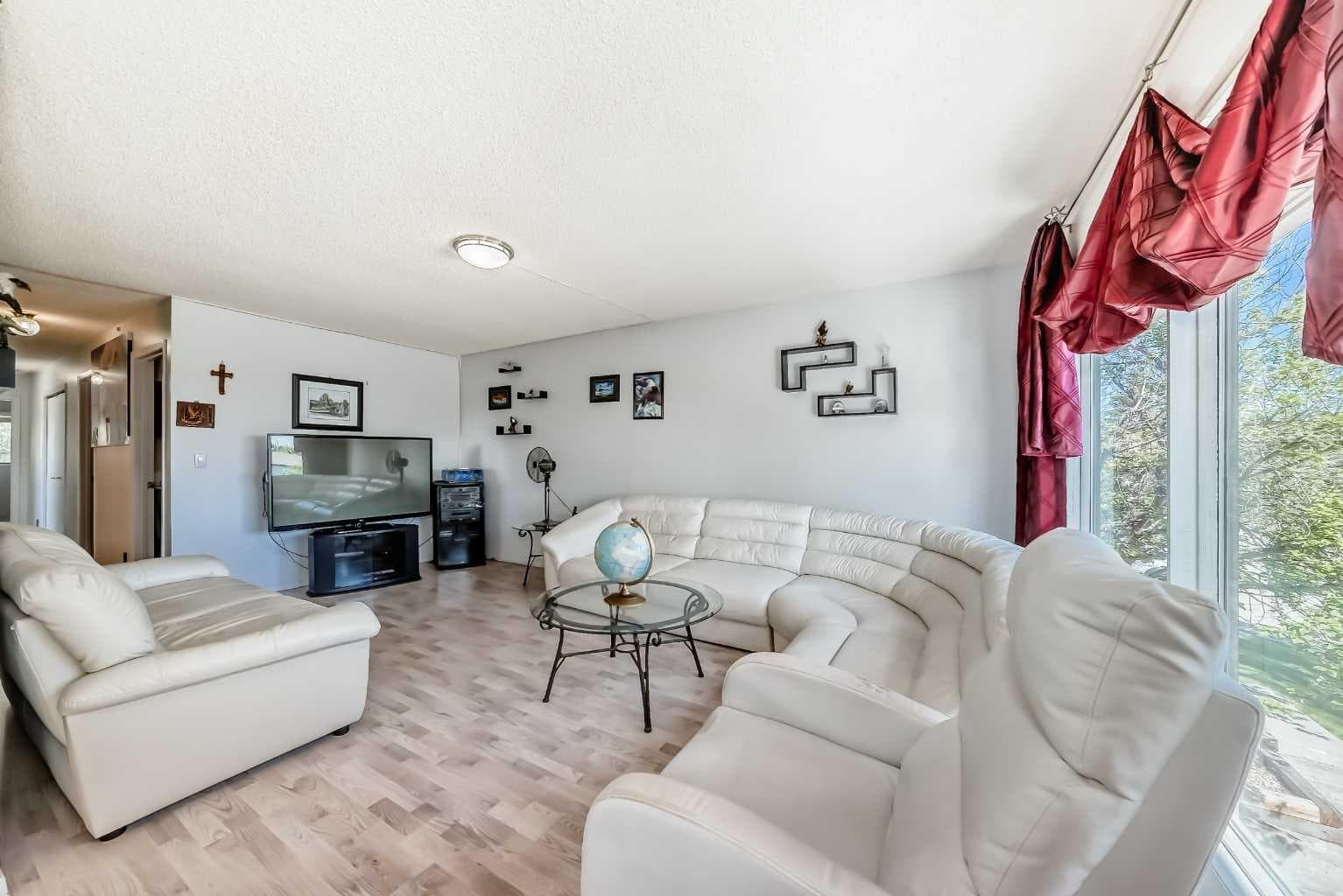 131 Ranchlands Court NW
