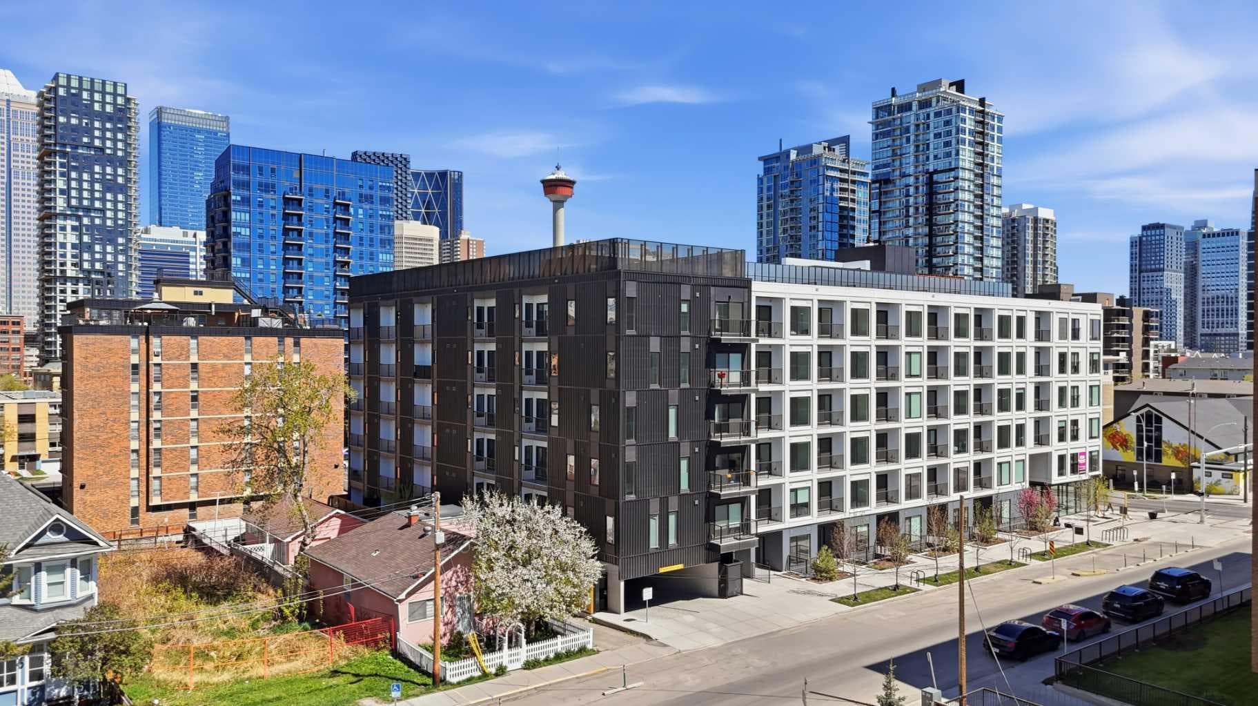 309, 310 15 Avenue SW