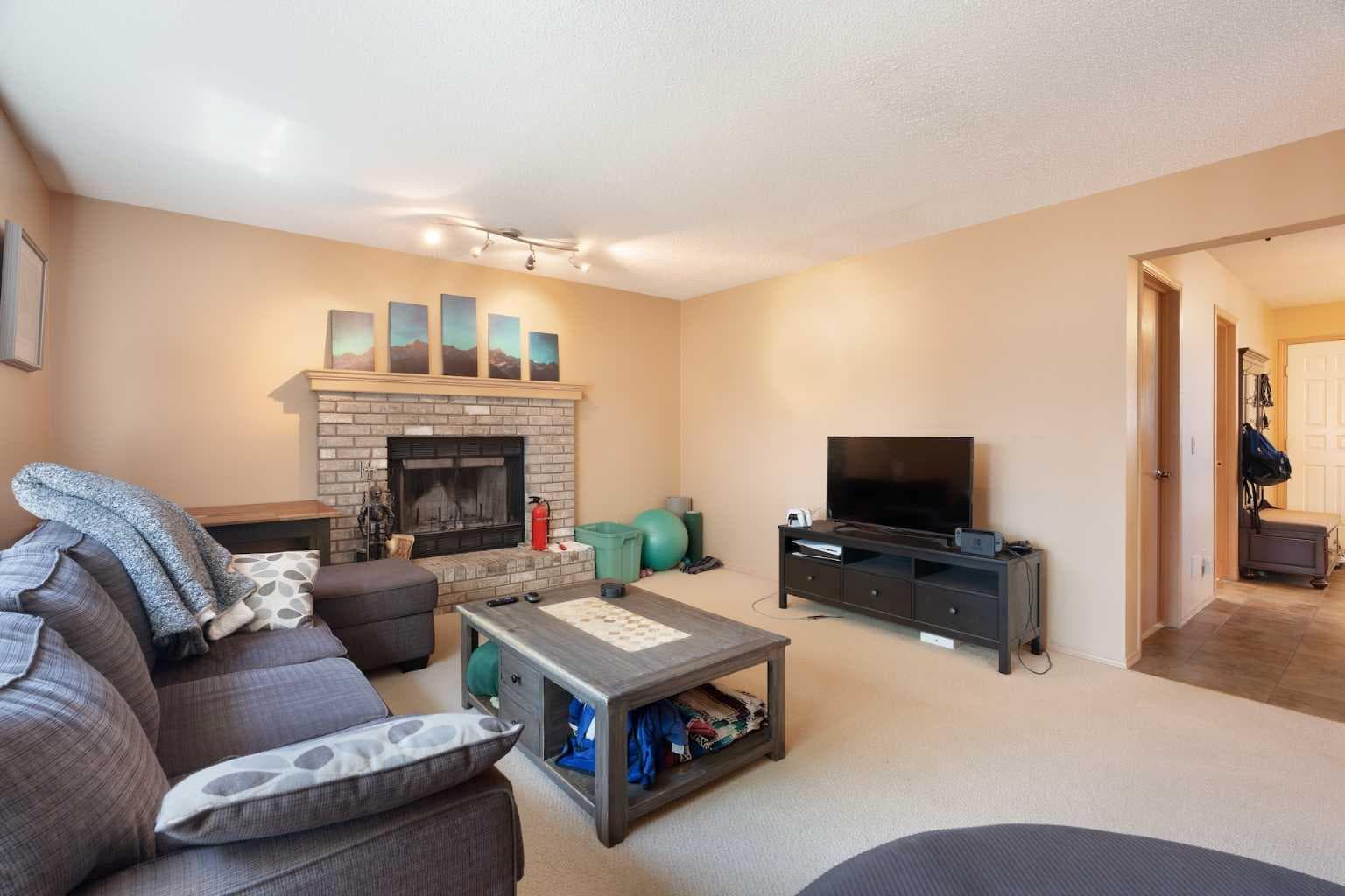 113 Sierra Vista Terrace SW