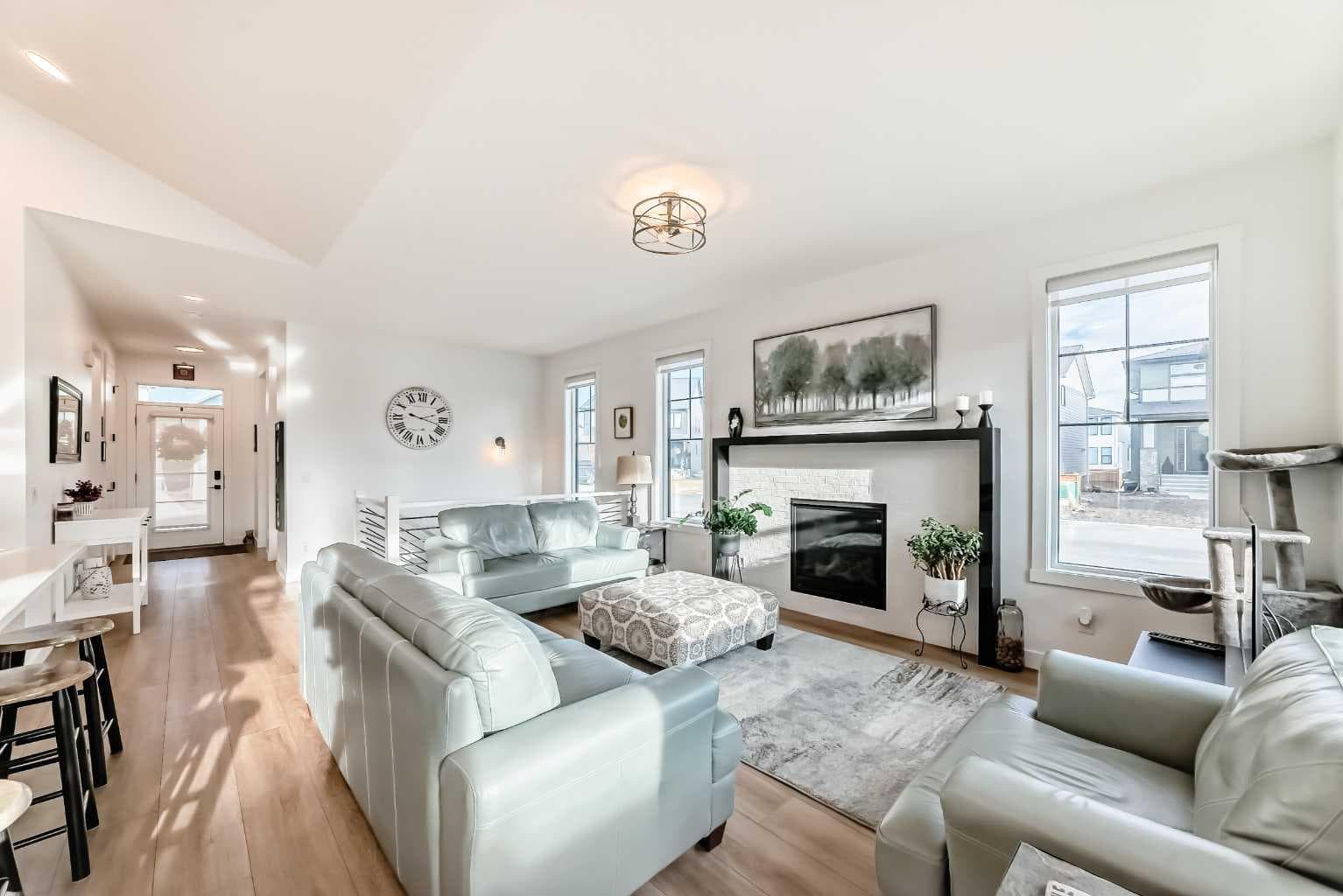568 Grayling Bend 