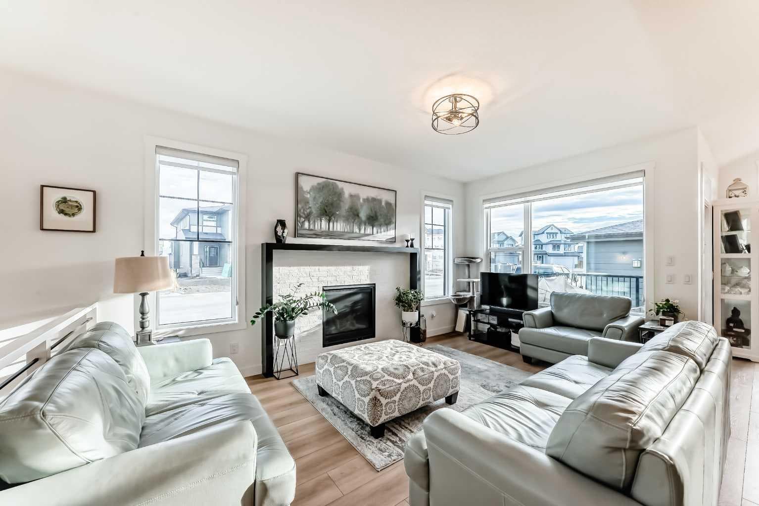 568 Grayling Bend 