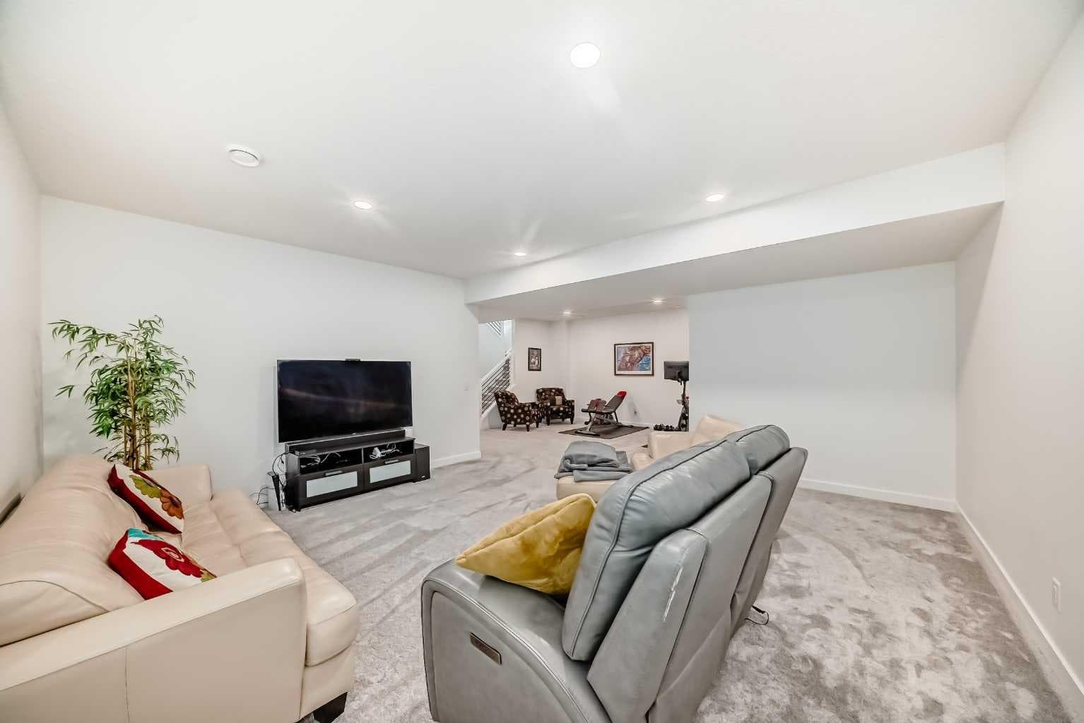 568 Grayling Bend 
